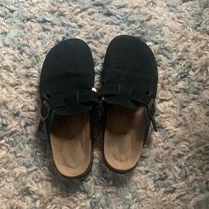 Clogs